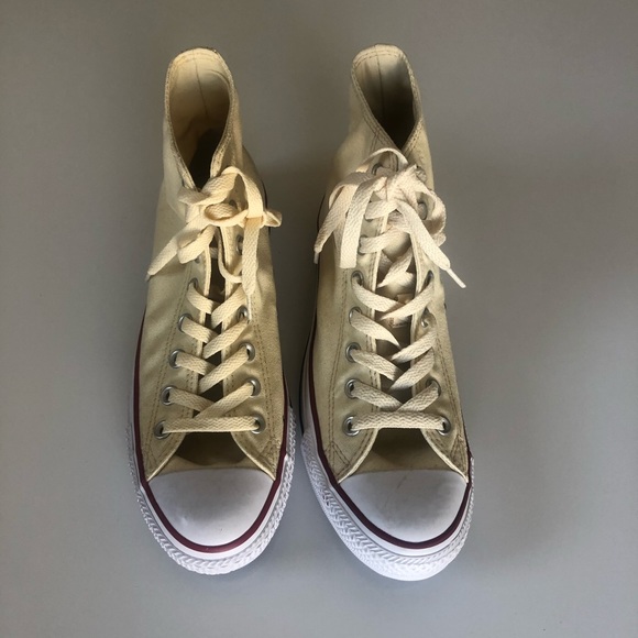 Converse High Top Sneakers Size 9 - Picture 2 of 9